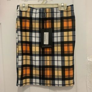 Pretty little thing yellow plaid skirt size 6